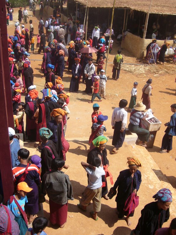 Travel - Myanmar - Kalaw Shan - Monks Enter The Monastery